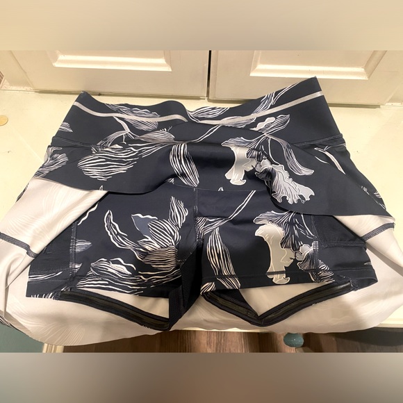 Athleta Sonic Floral Navy White Tennis/Golf Skort - Picture 5 of 9